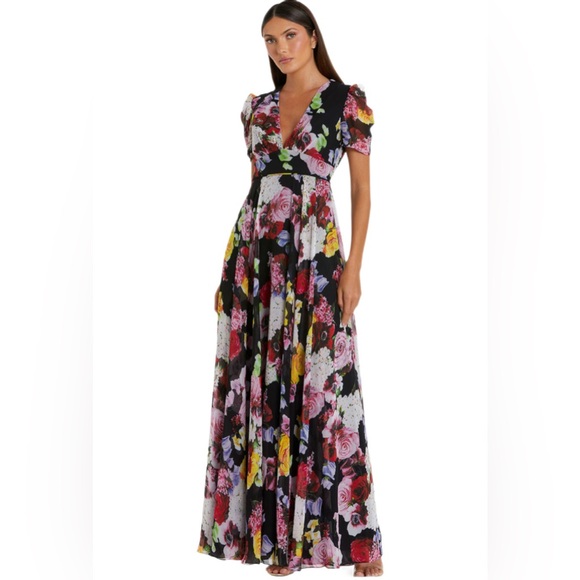 Mac Duggal Dresses & Skirts - NWT Ieena for Mac Duggal Floral Mesh Sleeve Gown Maxi – Size 4